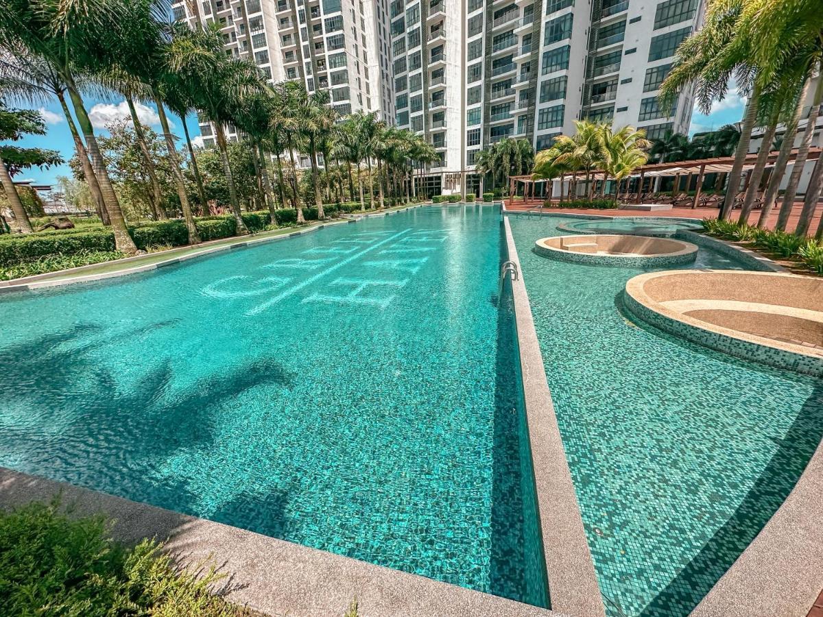 Starry Homes @ Green Haven 2Beds 2Bath+Pool View 마사이 외부 사진
